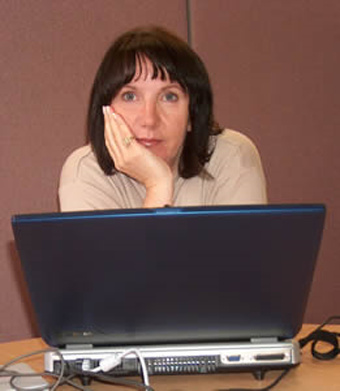 Gears of War novelist writes Gears of War 3 storyline